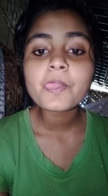 Desi Gf Showing Her Wet Pussy
